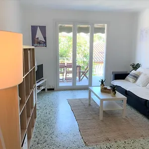 https://bel-appartement-65-m-proche-plage.fr-provencehotel.com