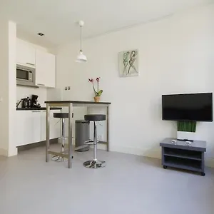 https://tweede-laurierdwarsstraat-apartment.amsterdamhotelsnl.com